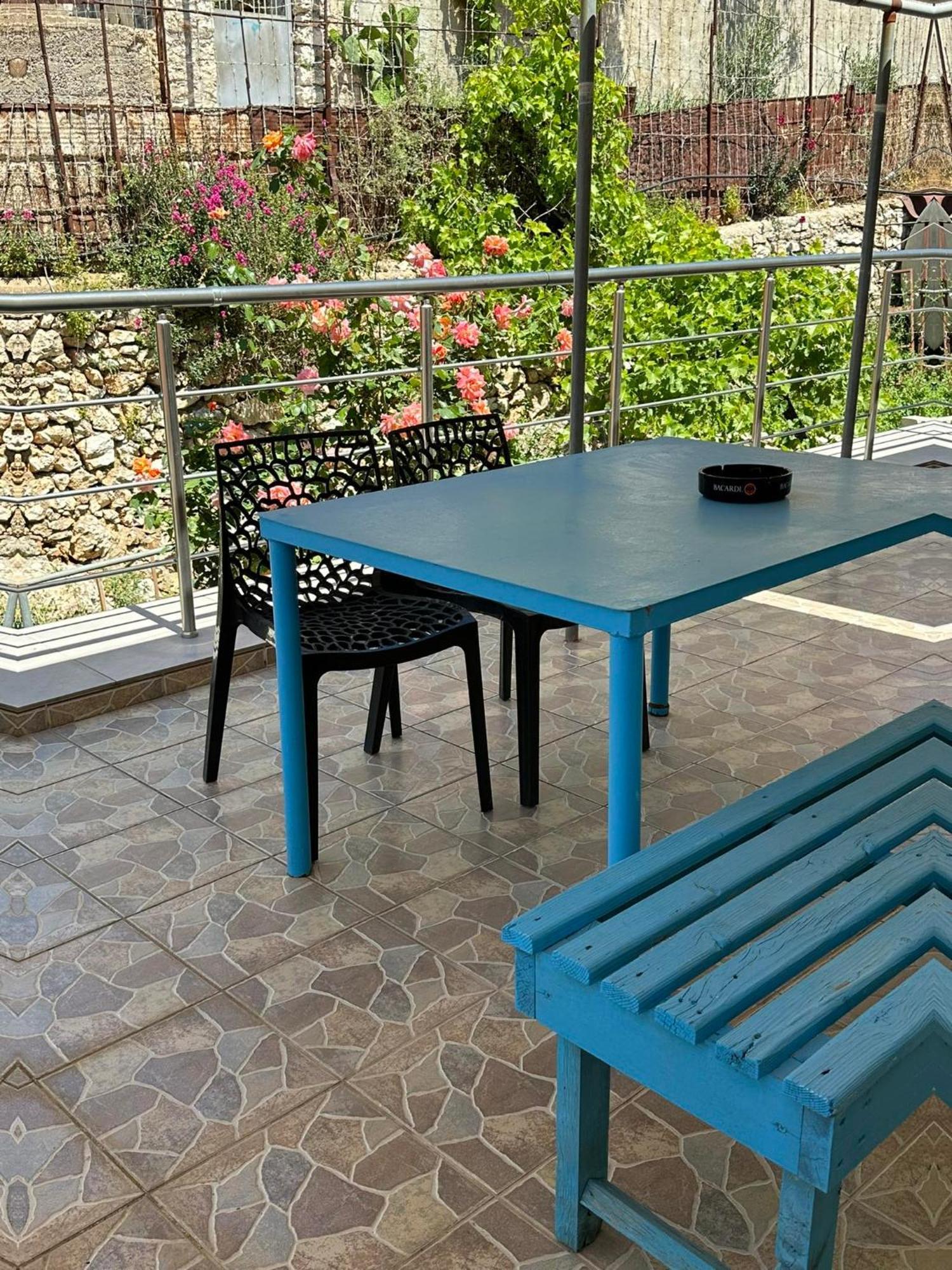 In Himaras Heart Hotel ภายนอก รูปภาพ