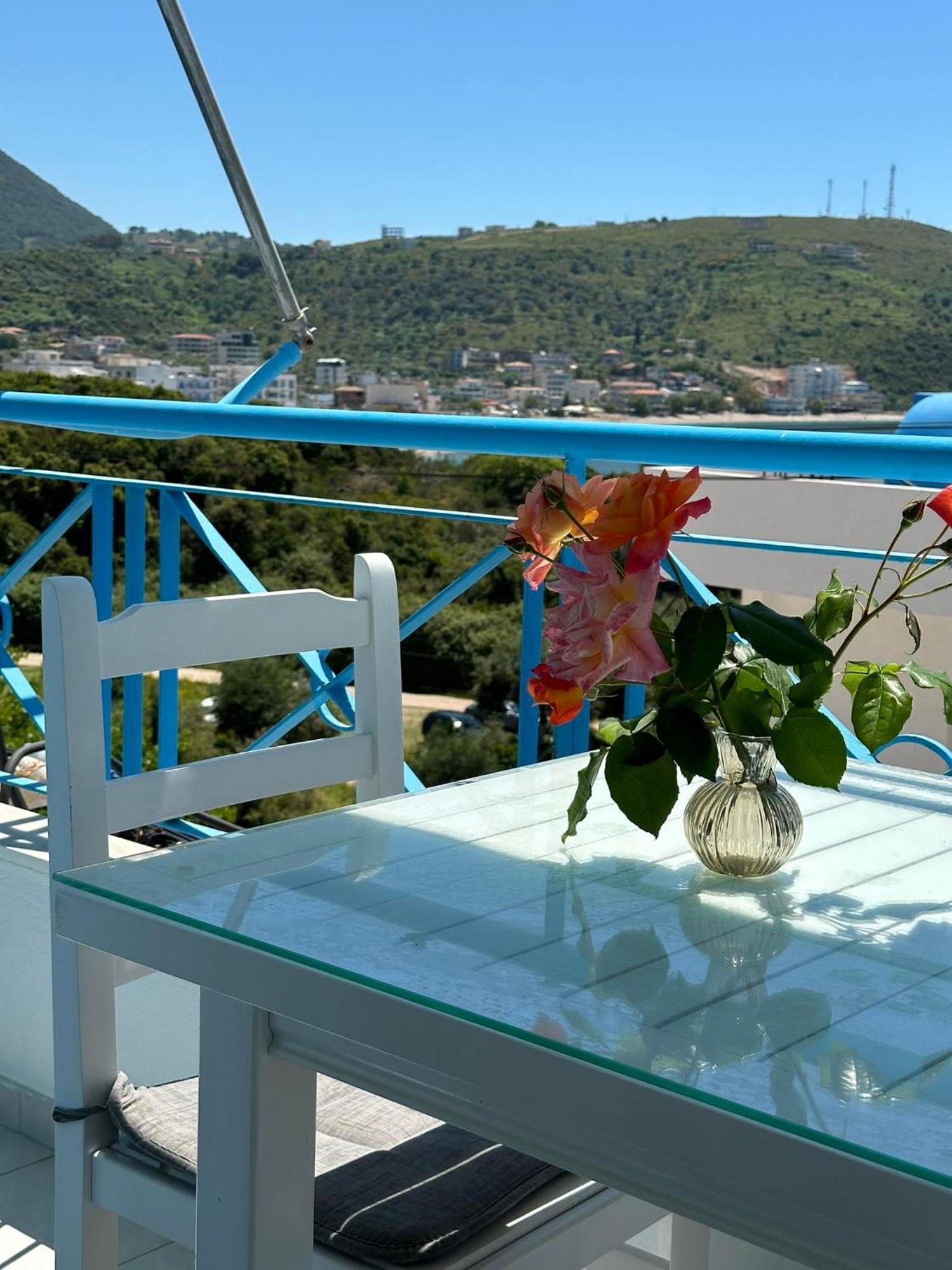 In Himaras Heart Hotel ภายนอก รูปภาพ