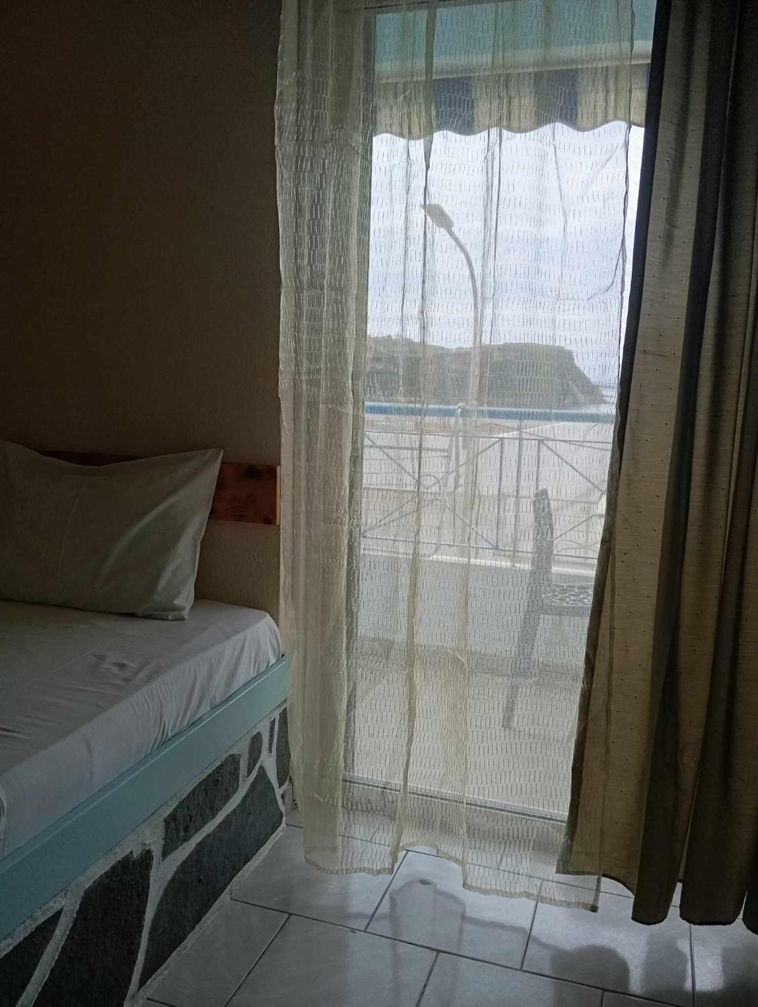 In Himaras Heart Hotel ภายนอก รูปภาพ